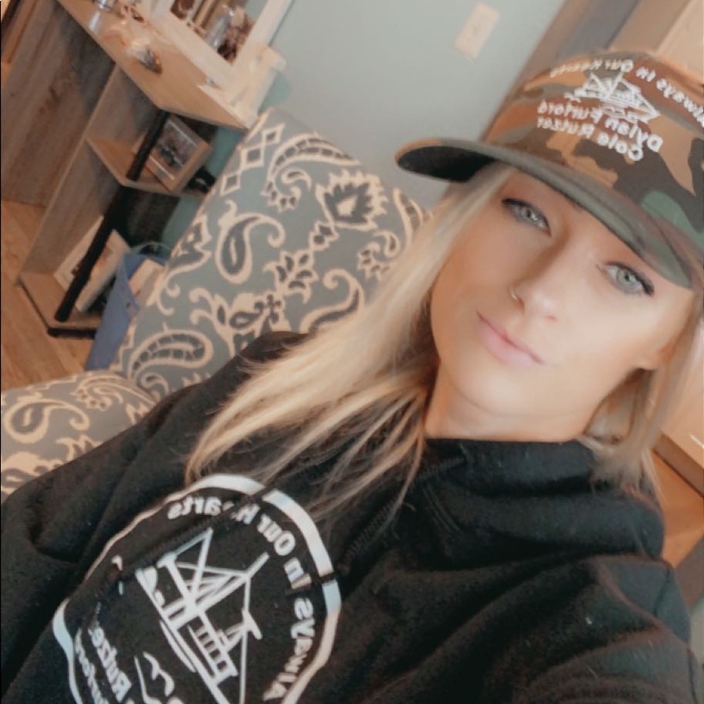 Meet your Posher, Abby